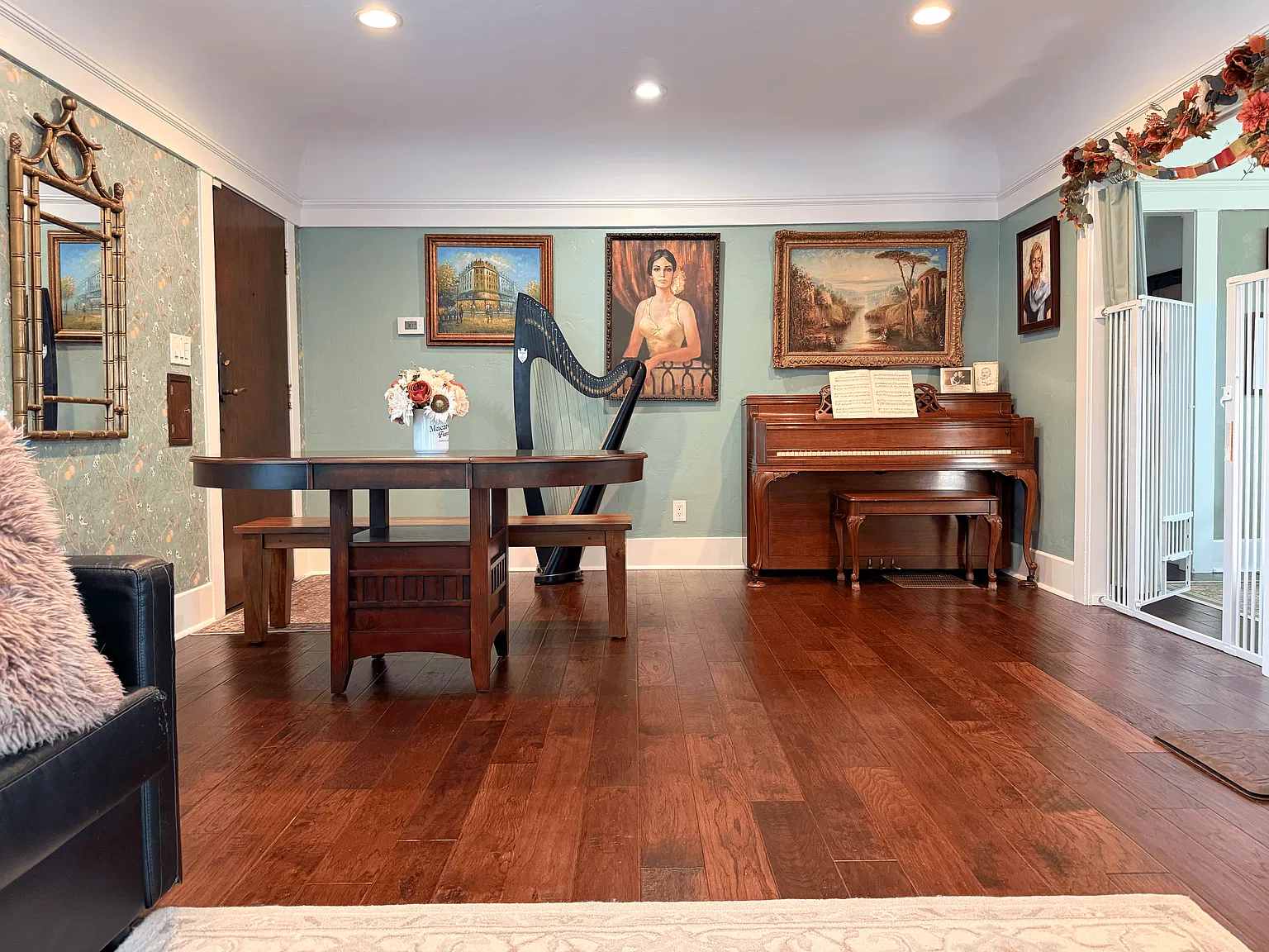 3 bed, 1445 sqft, $5,400 — Photo 4