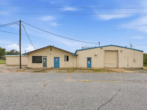 1104 Yale St, Galena, KS 66739