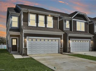 1665 Merlot Ln, Westlake, OH 44145