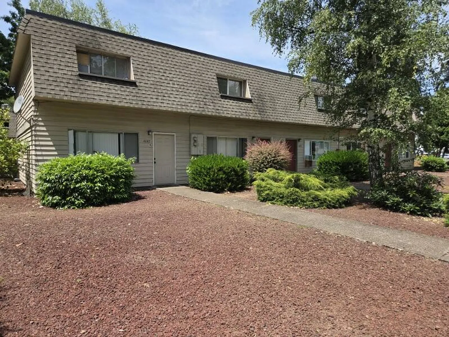 Birchwood — Photo 1