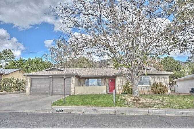 1st image of 3532 Yosemite Dr NE