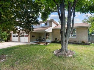 201 W Wilson Ave, Appleton, WI 54915