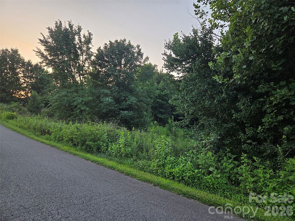 1st image of 0 Stable Brook Ln #15