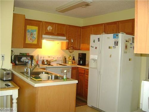 3rd image of 1703 Bellwick Dr