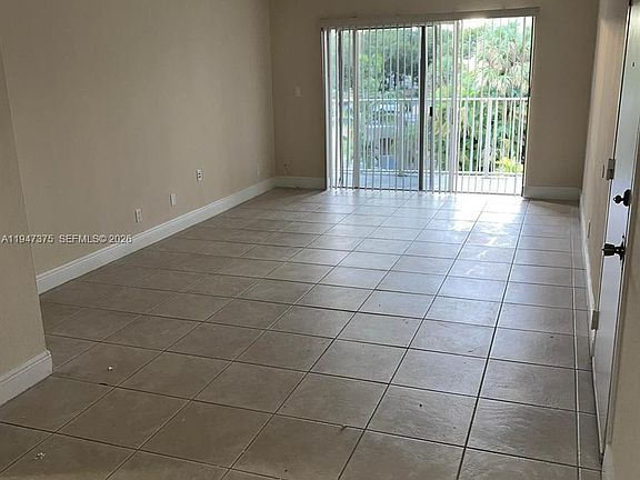 4th image of 5221 Geneva Way APT 302