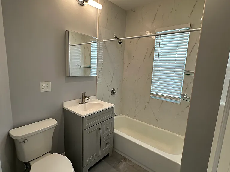 517 Washington St — Photo 9