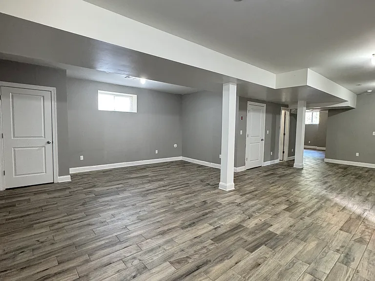 441 Deisius St #1R — Photo 22