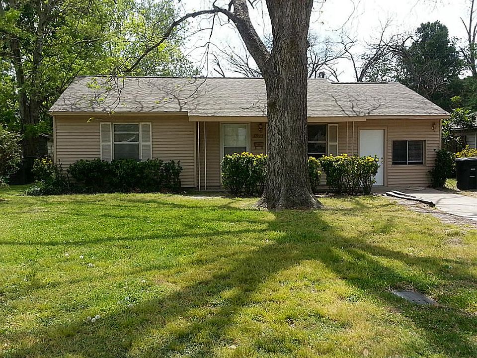 1st image of 6923 Jalna St