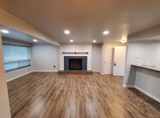 520 Burnett Ave S #B, Renton, WA 98057