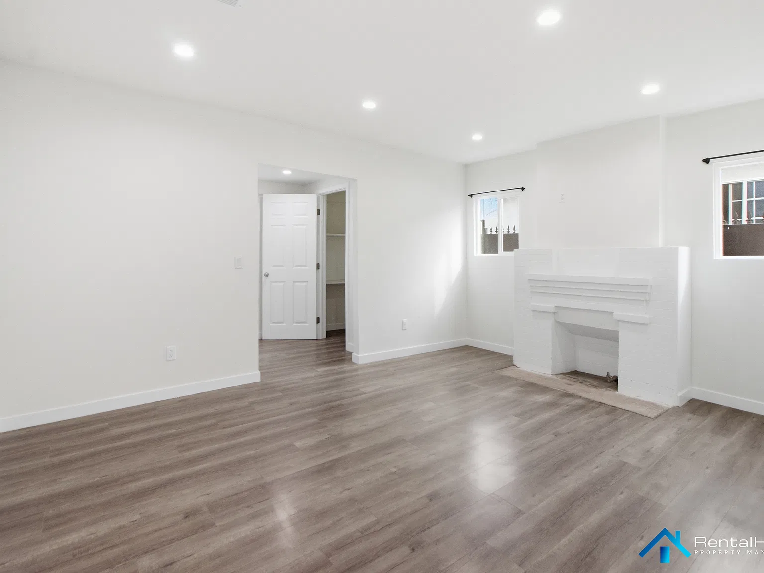 4 bed, 1200 sqft, $3,895 — Photo 4