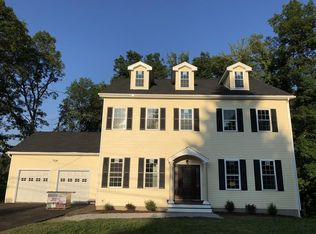 23 Lantern Ln, Worcester, MA 01609