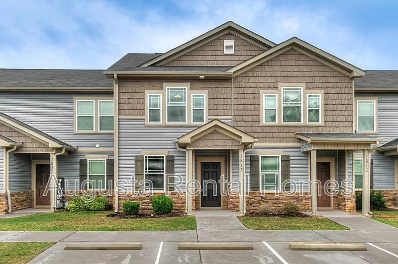 2 bed, 2.5 bath, 1162 sqft, $1,490 — Photo 1