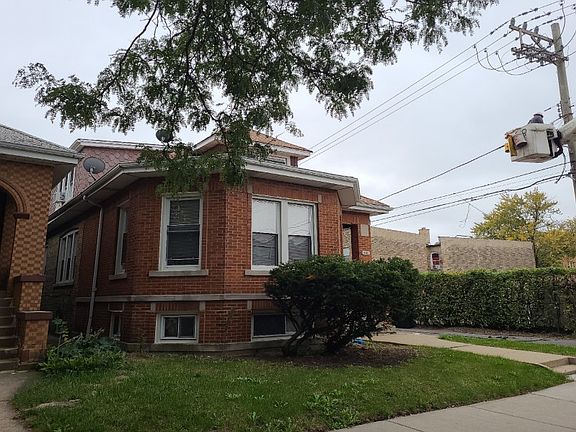 3rd image of 5145 W Drummond Pl