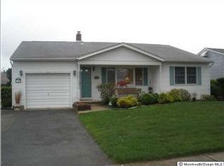 18 Jericho Rd, Toms River, NJ 08757
