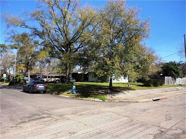 2nd image of 12181 Coulson Cir