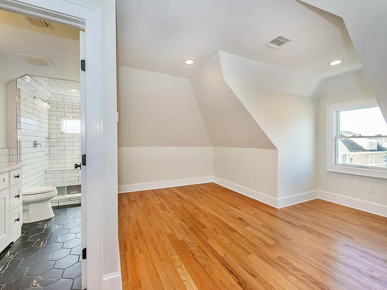 3 Irving Pl #A — Photo 17