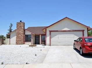 14938 Loch Lomond Ct, Victorville, CA 92394