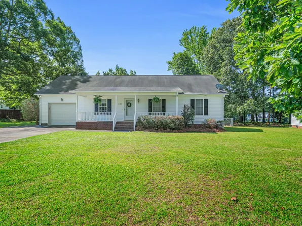 2105 Belford Dr, Sanford, NC 27330