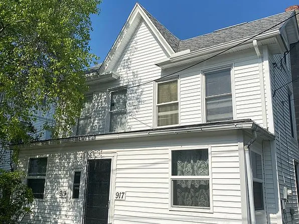 917 Centre St, Freeland, PA 18224