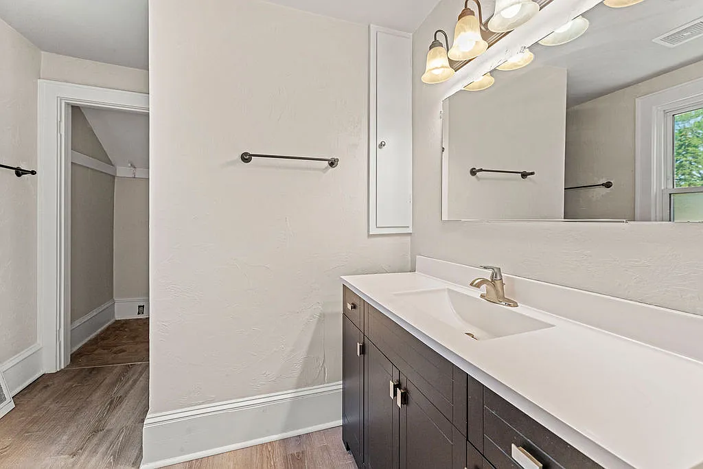 1236 Jackson - 1 — Photo 4