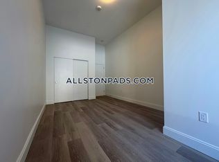 1079 Commonwealth Ave APT 247, Allston, MA 02134