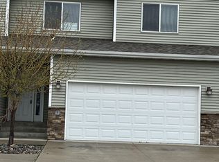 3322 8th St W UNIT B, West Fargo, ND 58078