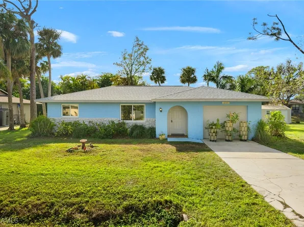 8101 Cleaves Rd, North Fort Myers, FL 33903
