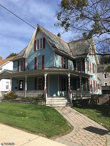 1st image of 32 Bank St #A