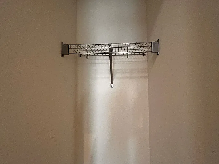 212 King William St #620 — Photo 12