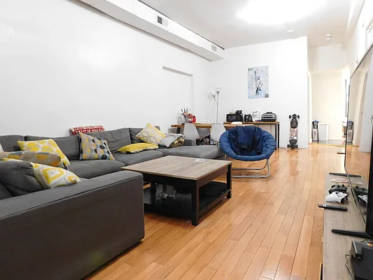 Rented by Oxford Property Group | media 1