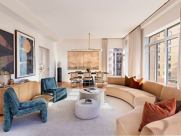 4th image of 378 W End Ave #7B