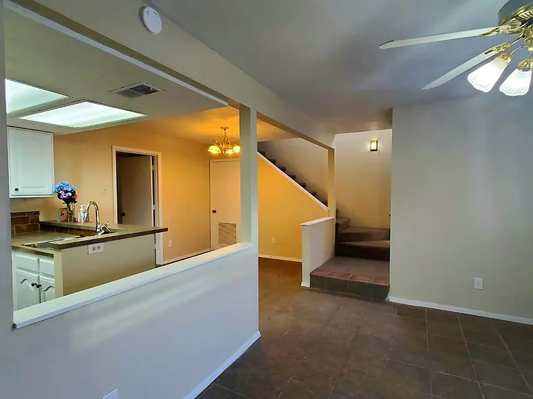 33 Nantucket Dr — Photo 7
