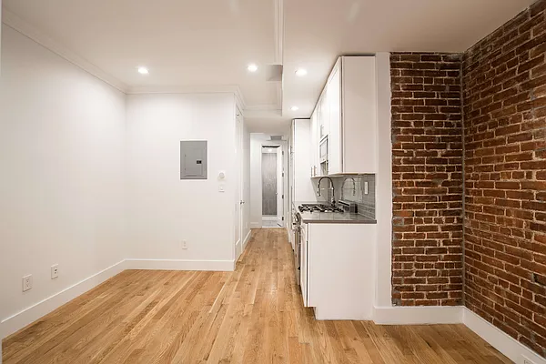 Rented by Nooklyn NYC LLC | media 14