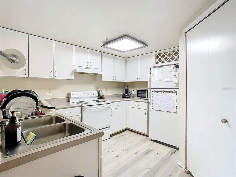 114 Vista Verdi Cir #328 — Photo 16