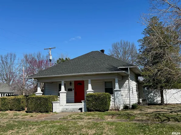 516 N Bryan Ave, Carterville, IL 62918