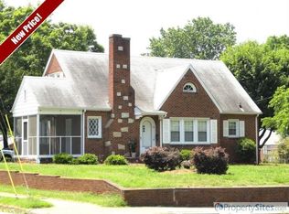 3260 Konnoak Dr, Winston Salem, NC 27127
