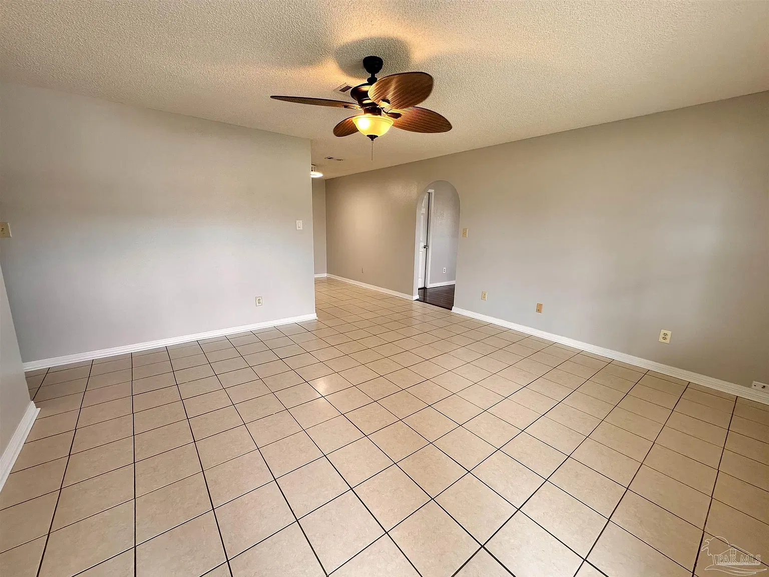 3 bed, 1400 sqft, $1,675 — Photo 3