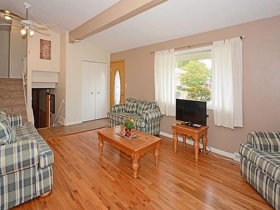3rd image of 5341 Sherwood Dr