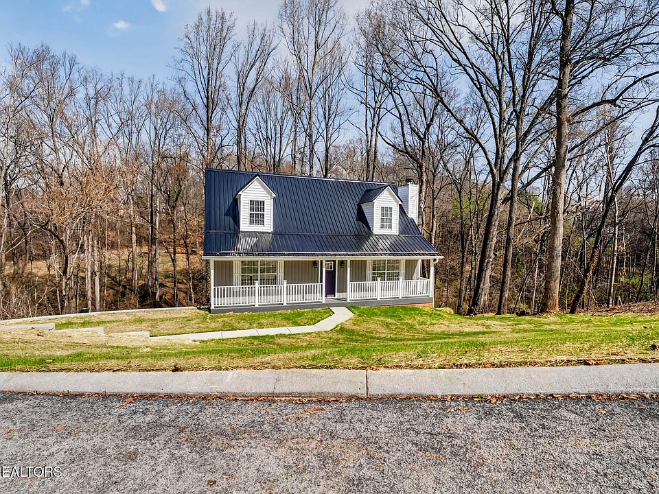 1st image of 1050 Briar Ct