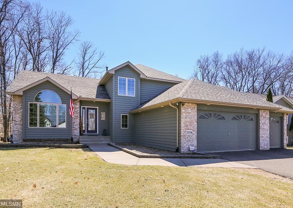1st image of 2556 Radisson Woods Dr NE