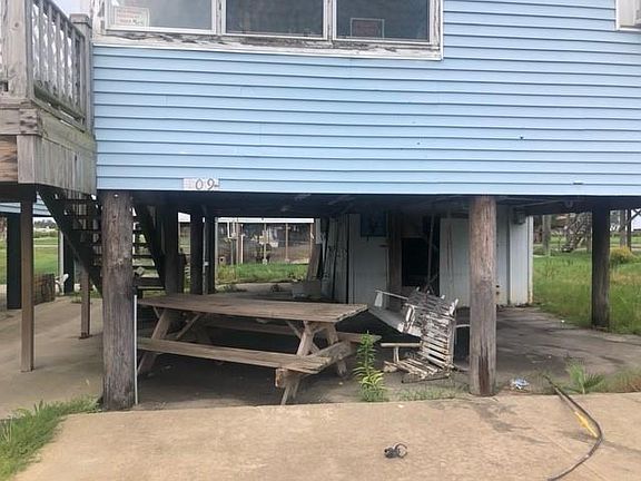3rd image of 109 Blanchard Ln
