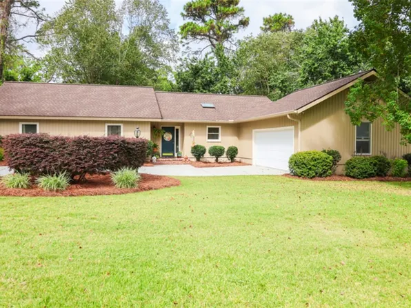 1617 Moss Creek Rd, Waycross, GA 31501
