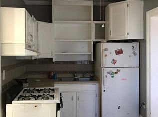 814 W Grove St APT 2, Bloomington, IL