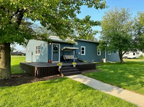 505 W Locust St, Ogden, IA 50212