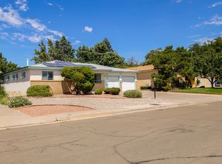 1101 Glorieta St NE, Albuquerque, NM 87112