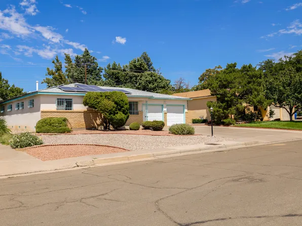 1101 Glorieta St NE, Albuquerque, NM 87112
