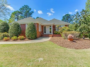 12 Glen Devon Dr, Southern Pines, NC 28387