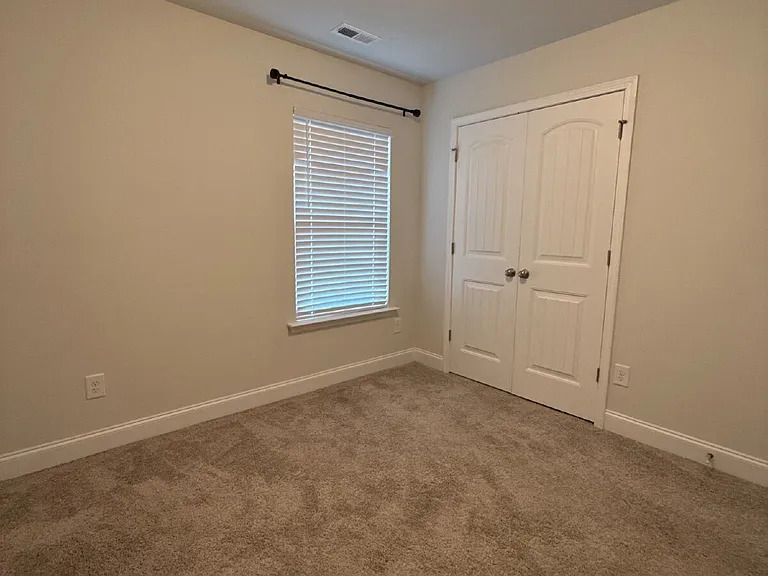 186 Tybee Dr — Photo 11