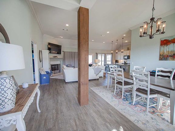 5th image of 504 Westfield Dr