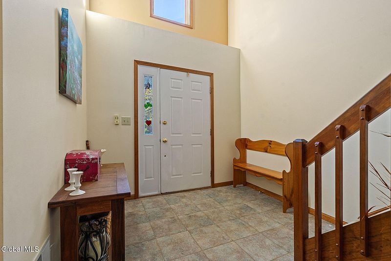 3rd image of 38 Woodside Drive
